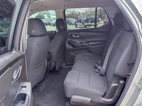 Used 2019 Chevrolet Traverse LS image 17