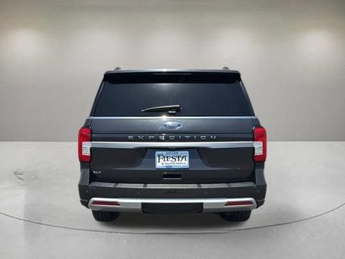 Certified 2024 Ford Expedition XLT RWD image 3
