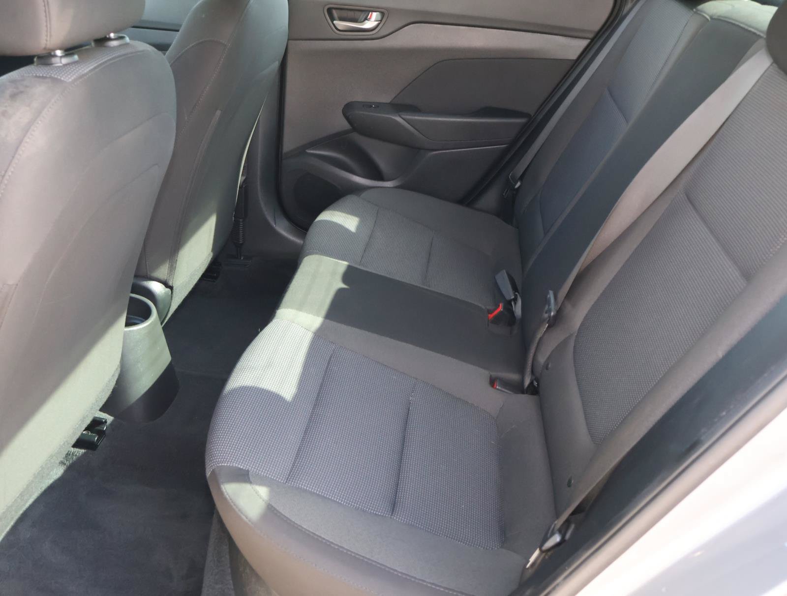 Used 2021 Hyundai Accent SE FWD image 18