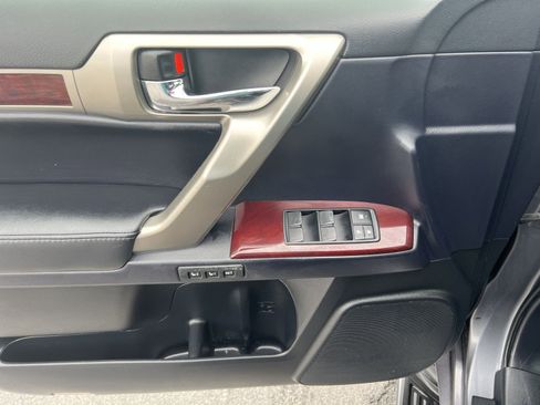 Used 2019 Lexus GX 460 Premium image 15