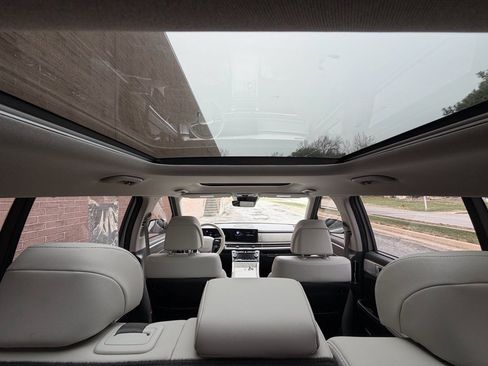 Used 2024 Hyundai Santa Fe Limited image 20