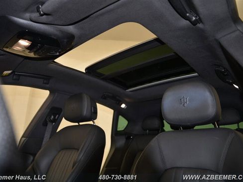 Used 2021 Maserati Levante image 13