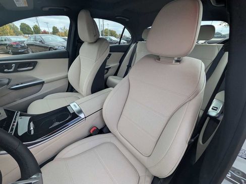New 2026 Mercedes-Benz C 300 Sedan image 16