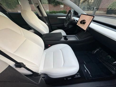 Used 2023 Tesla Model 3 Standard Range image 22