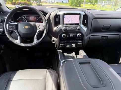 Used 2020 Chevrolet Silverado 1500 LTZ w/ LTZ Premium Package AWD/4WD image 17
