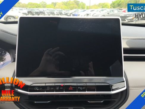 Used 2024 Jeep Compass Limited AWD/4WD image 19