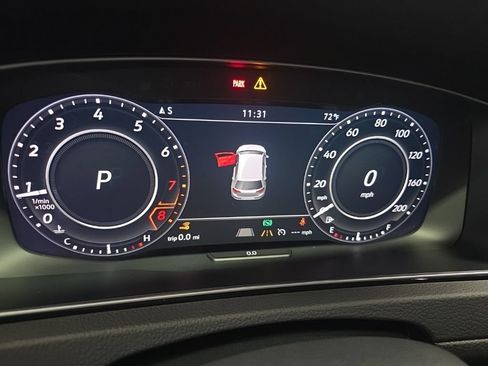 Used 2019 Volkswagen Golf R 4-Door AWD/4WD image 19