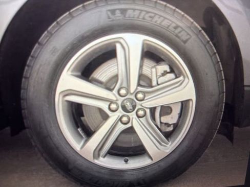 Used 2023 Ford Edge SEL w/ Convenience Package image 12