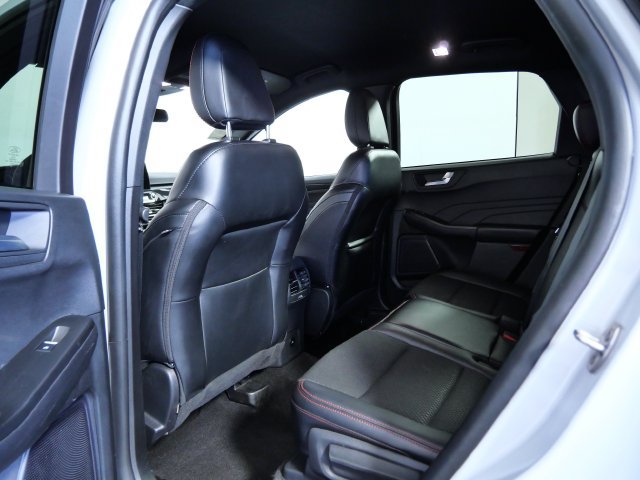 Certified 2025 Ford Escape ST-Line AWD/4WD image 12
