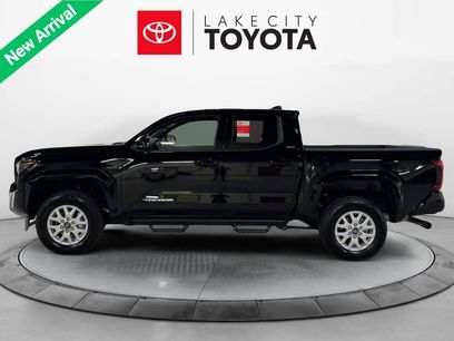 New 2025 Toyota Tacoma SR5