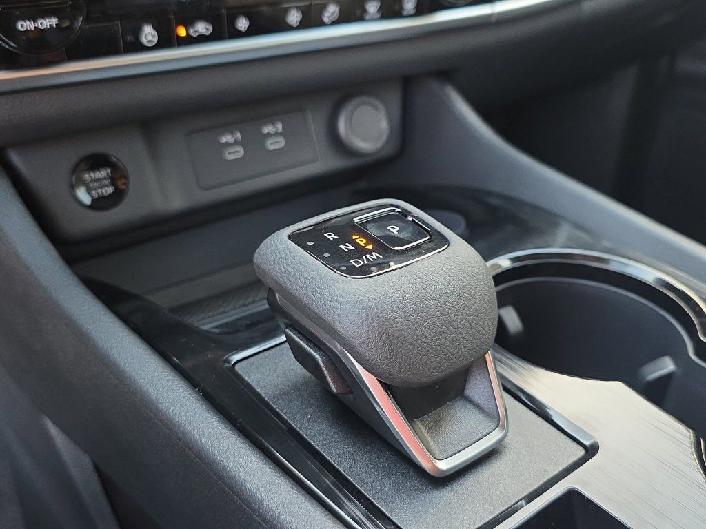New 2026 Nissan Rogue Dark Armor FWD image 31