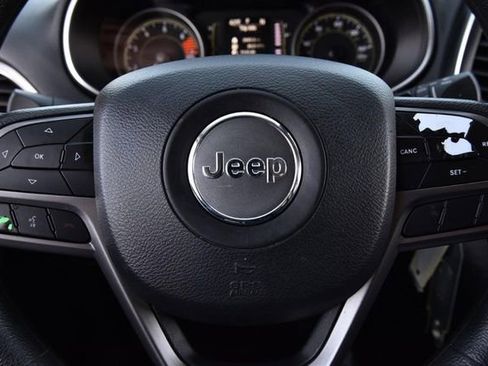 Used 2020 Jeep Cherokee Latitude image 16