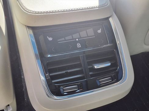 Used 2022 Volvo XC90 T6 Inscription image 25