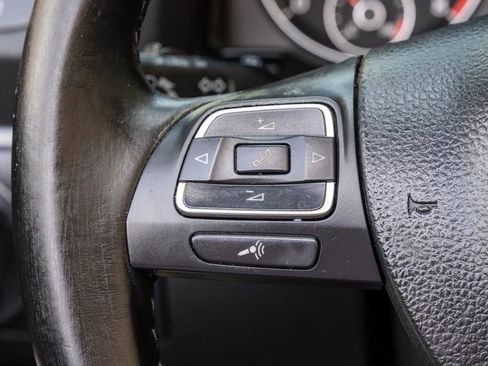 Used 2010 Volkswagen Eos Komfort FWD image 15