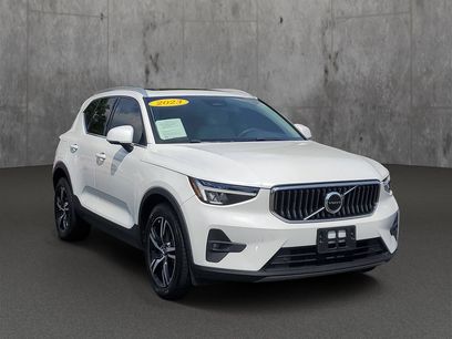 Used 2023 Volvo XC40 B5 Plus