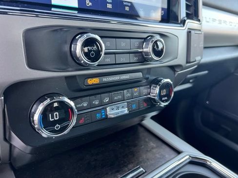 Certified 2022 Ford F350 Lariat w/ Chrome Package AWD/4WD image 15