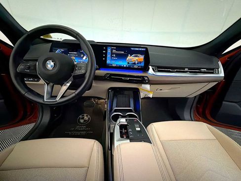Used 2025 BMW X1 xDrive28i w/ Premium Package AWD/4WD image 12