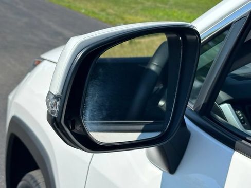 Used 2020 Toyota RAV4 XLE w/ XLE Grade Weather Package AWD/4WD image 11