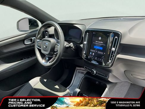Used 2023 Volvo XC40 Recharge Ultimate AWD/4WD image 16