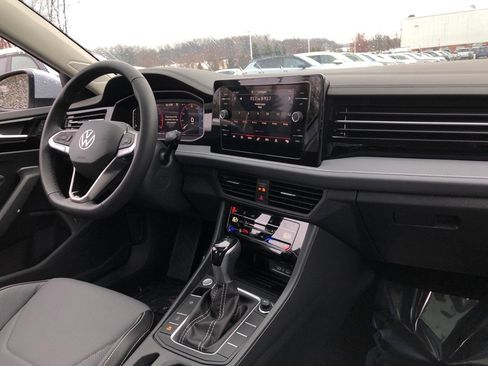 New 2026 Volkswagen Jetta SEL image 18
