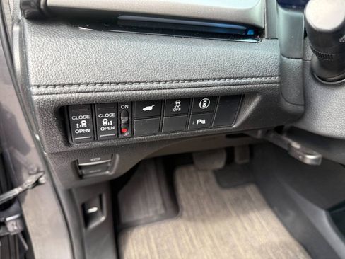 Used 2024 Honda Odyssey Touring image 34