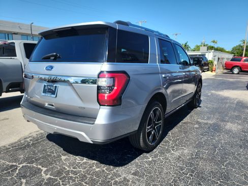 Used 2021 Ford Expedition Limited AWD/4WD image 5