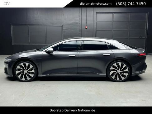 Used 2022 Lucid Air Grand Touring image 3