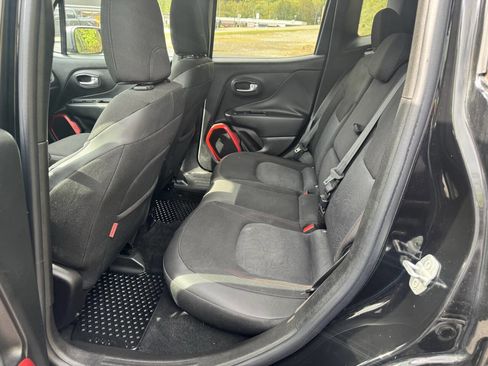 Used 2016 Jeep Renegade Trailhawk w/ Popular Equipment Group image 10