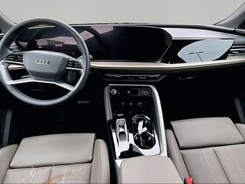 Used 2025 Audi Q5 Premium w/ Premium Plus AWD/4WD image 15