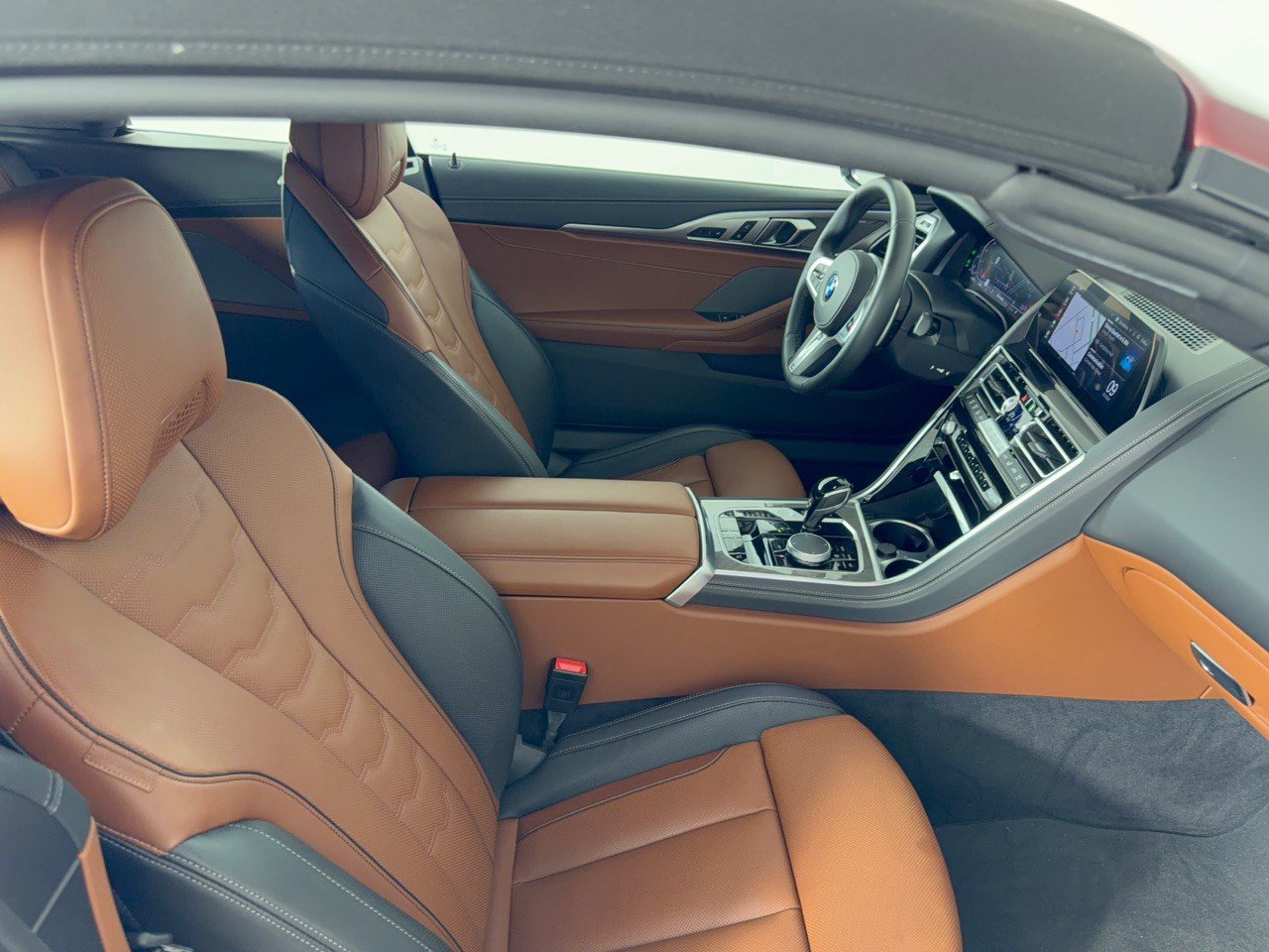 Certified 2022 BMW 840i Convertible w/ Comfort Seating Package RWD image 30
