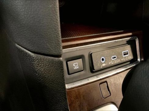Used 2025 Subaru Ascent Touring image 33