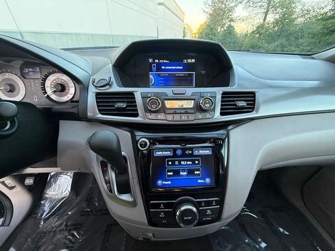 Used 2017 Honda Odyssey EX-L image 30