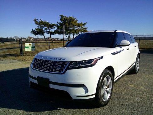 Used 2018 Land Rover Range Rover Velar S image 16