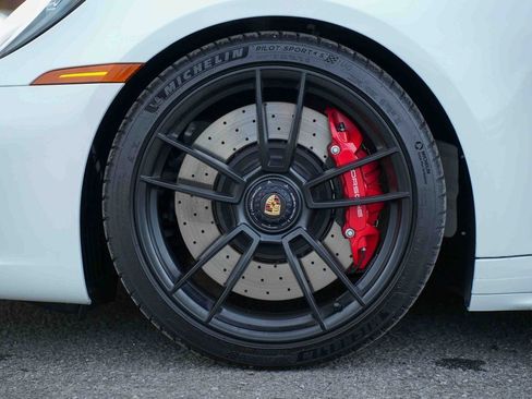 Used 2024 Porsche 911 Carrera 4 GTS w/ Premium Package image 16