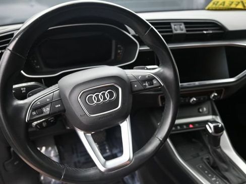 Used 2024 Audi Q3 2.0T Premium AWD/4WD image 22
