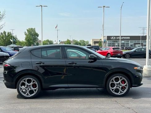 Used 2024 Alfa Romeo Tonale Ti AWD/4WD image 9