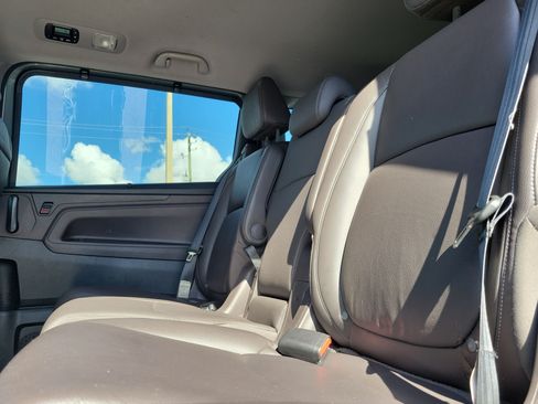 Used 2023 Honda Odyssey Touring image 10