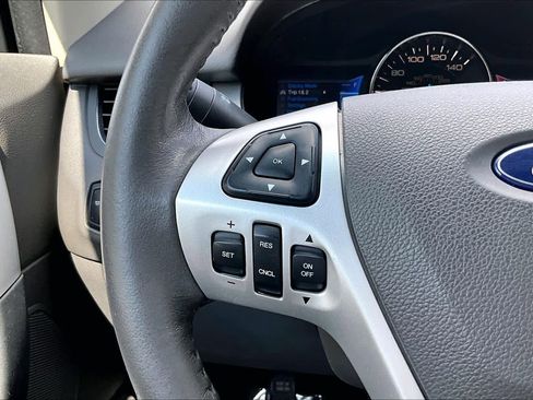 Used 2013 Ford Edge SEL image 23