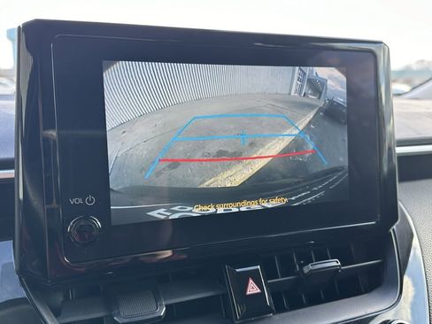 Used 2024 Toyota Corolla LE image 31