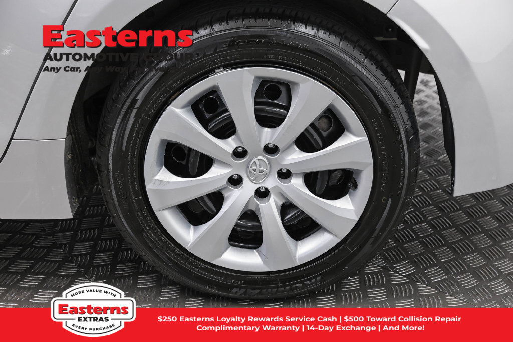 Used 2024 Toyota Corolla LE FWD image 33