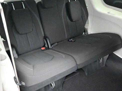 Used 2024 Chrysler Voyager LX FWD image 16