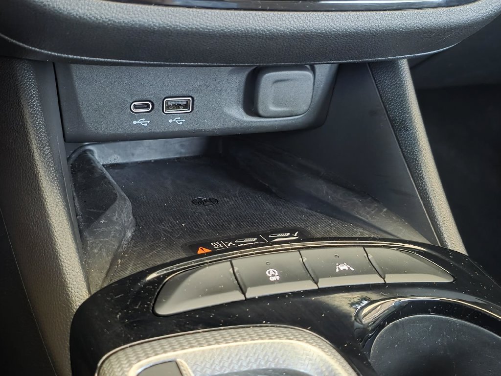 Used 2025 Buick Envista Avenir FWD image 18