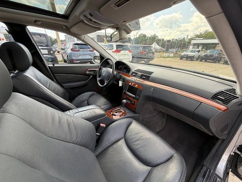 Used 2006 Mercedes-Benz S 430 4MATIC image 9