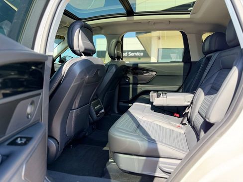 Used 2026 Lincoln Nautilus Reserve w/ Jet Appearance Package AWD/4WD image 10