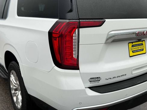 Used 2021 GMC Yukon XL SLT AWD/4WD image 9