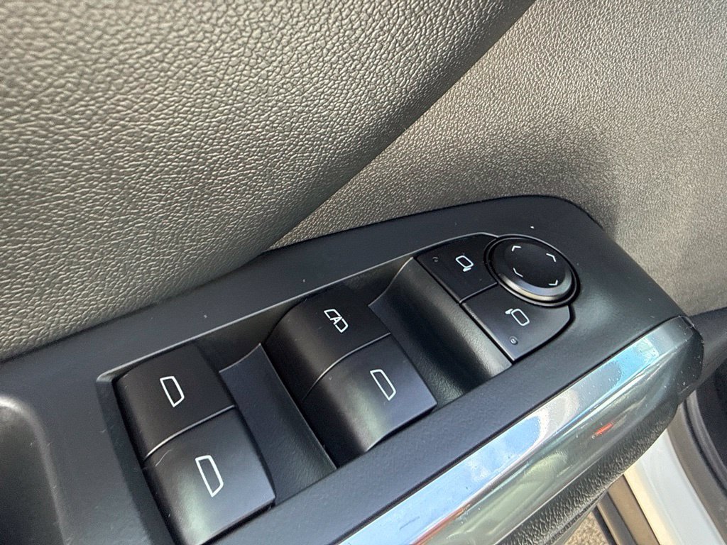 Certified 2026 Chevrolet Traverse LT AWD/4WD image 13