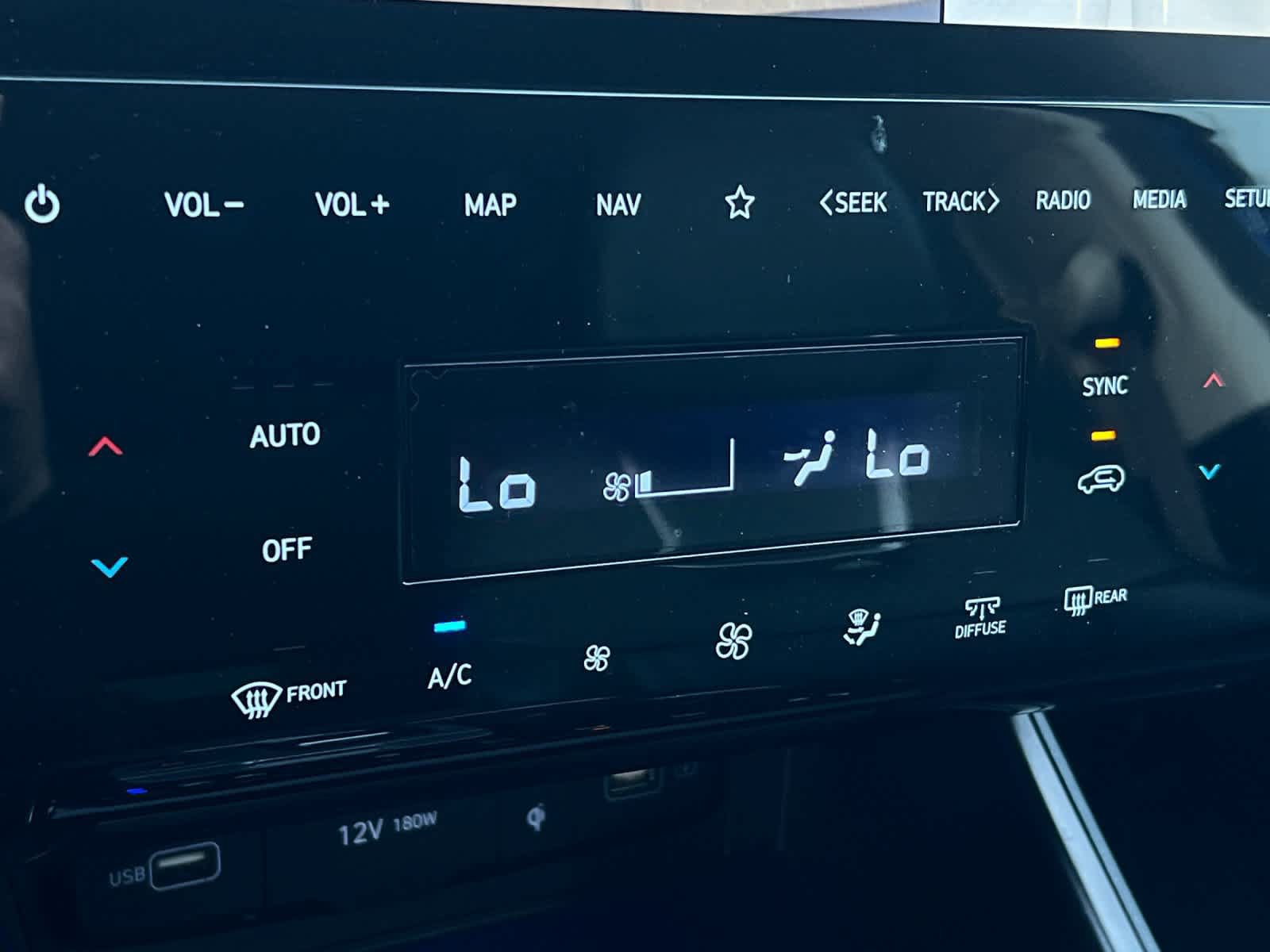Certified 2023 Hyundai Tucson Limited AWD/4WD image 22