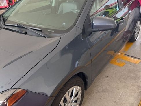Used 2019 Toyota Corolla LE image 3