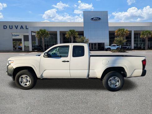 Used 2023 Toyota Tacoma SR image 7