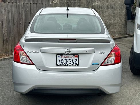 Used 2016 Nissan Versa SV FWD image 7
